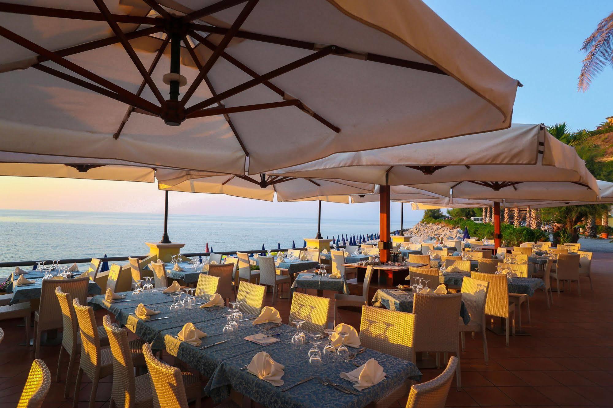Villaggio Hotel Lido San Giuseppe Briatico Eksteriør billede